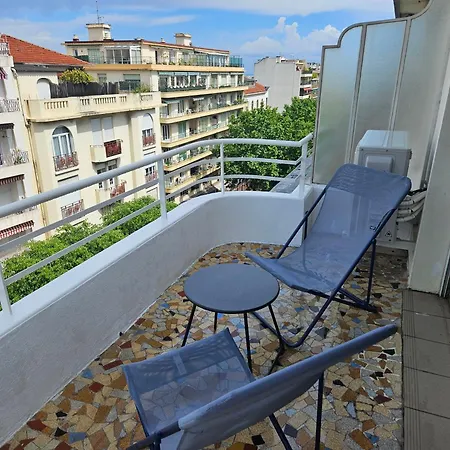 Carre D'or 3p Vue Degagee Plazza אנטיב